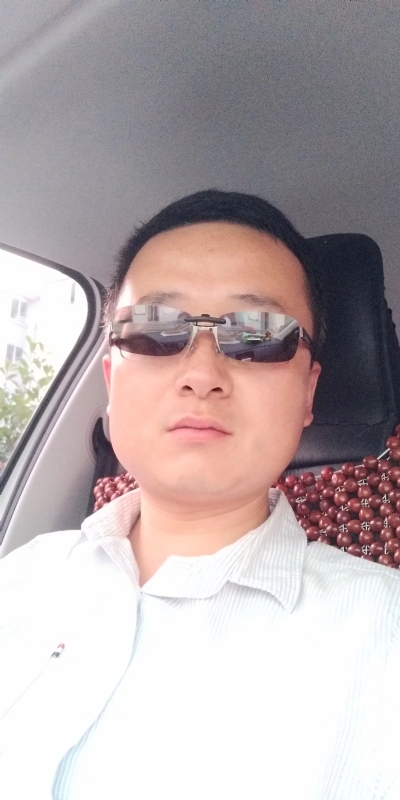 痛苦的单身狗的第一张照片--岳阳相亲服务中心