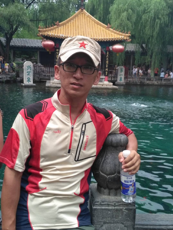 晓峰的第一张照片--岳阳相亲服务中心