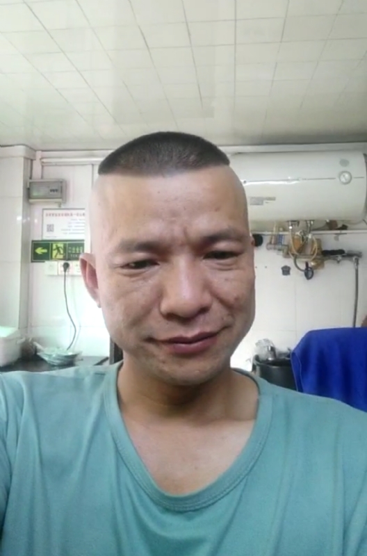 自创生涯的第一张照片--岳阳相亲服务中心