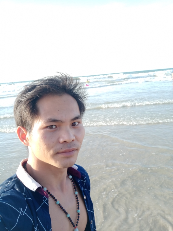 爱已欠费的第一张照片--岳阳相亲服务中心