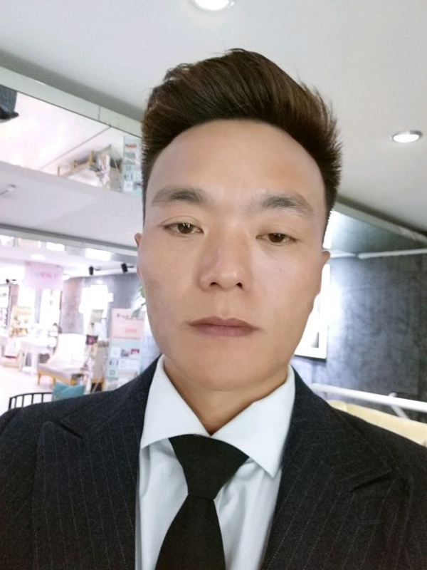 醉酒的蝴蝶的第一张照片--岳阳相亲服务中心