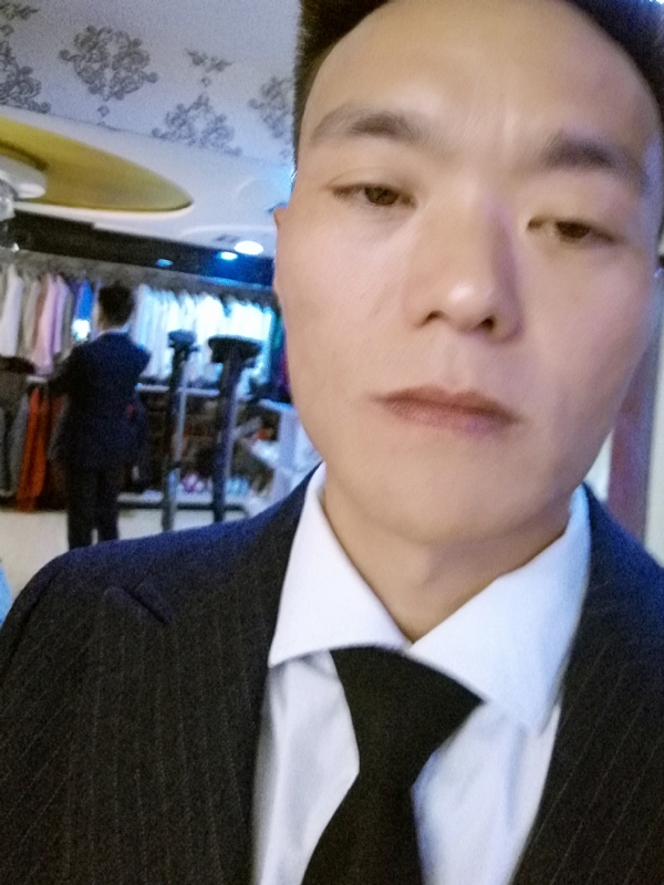醉酒的蝴蝶的第二张照片--岳阳相亲服务中心