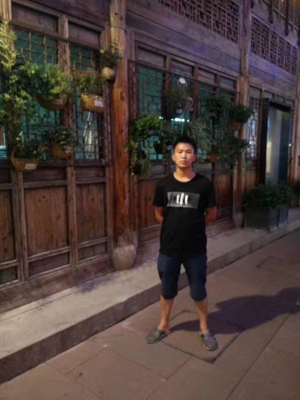 回忆的第一张照片--岳阳相亲服务中心