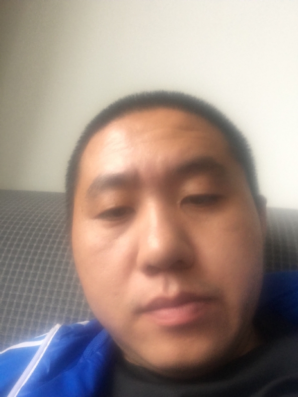 人间不值得的第三张照片--岳阳相亲服务中心