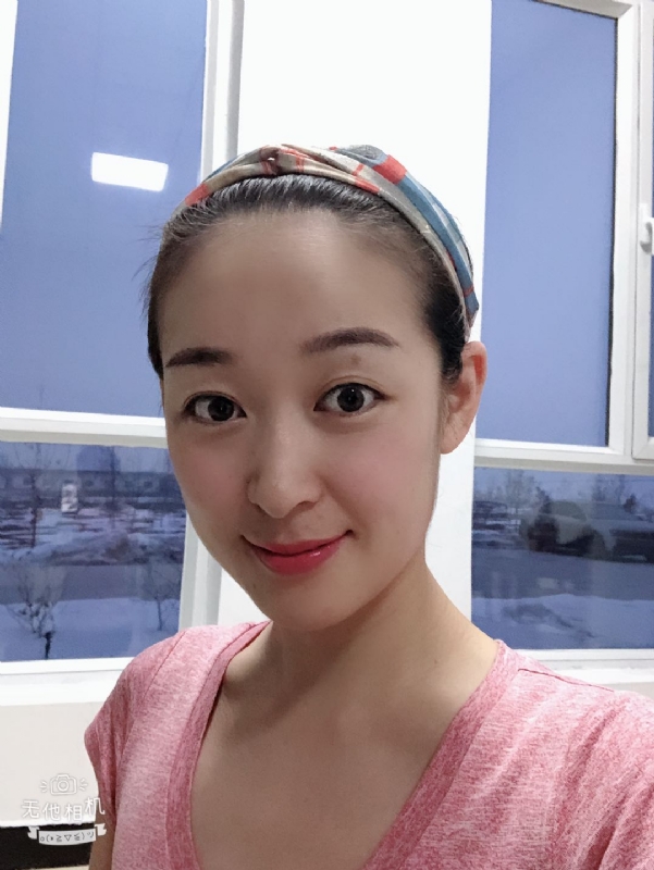 浅笑的第一张照片--岳阳相亲服务中心