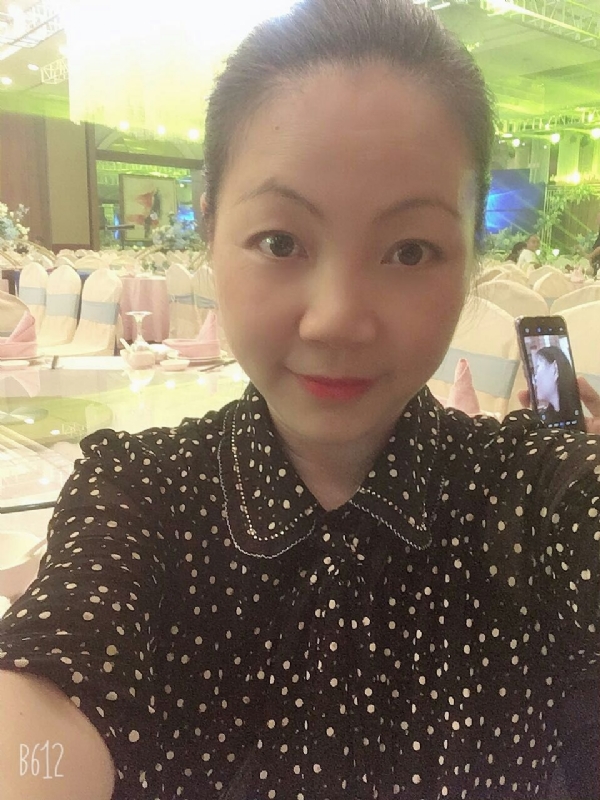 泡沫的第一张照片--岳阳相亲服务中心