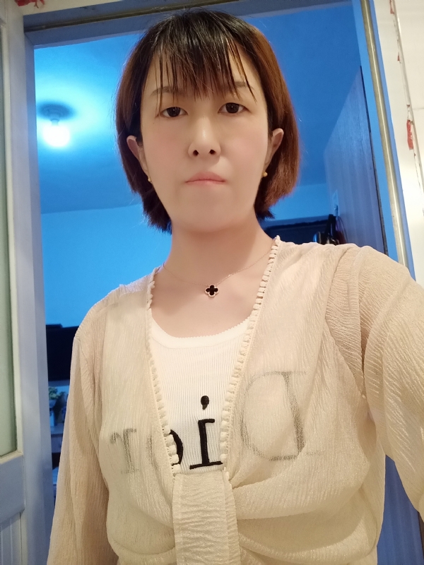 芬儿的第一张照片--岳阳相亲服务中心