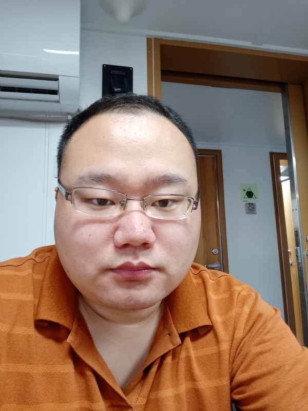努力爱一次的第一张照片--岳阳相亲服务中心