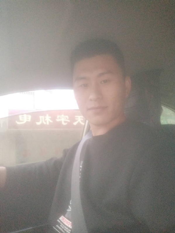 老鼠爱上猫的第一张照片--岳阳相亲服务中心