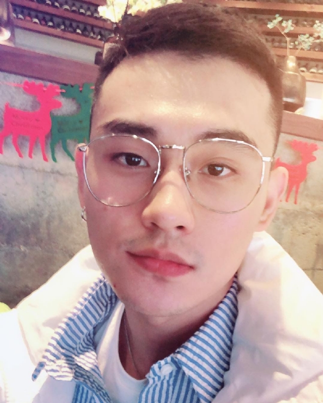 胡强很孤单的第一张照片--岳阳相亲服务中心