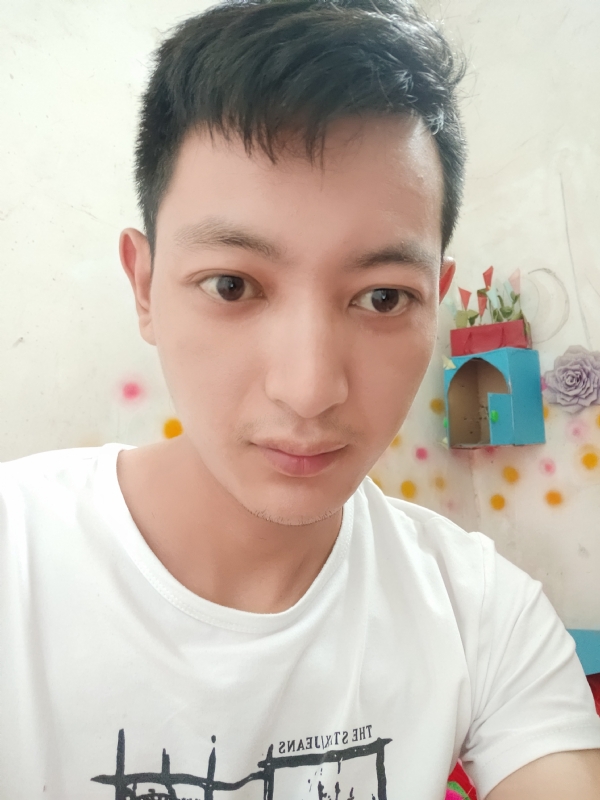 笑对人生的第一张照片--岳阳相亲服务中心