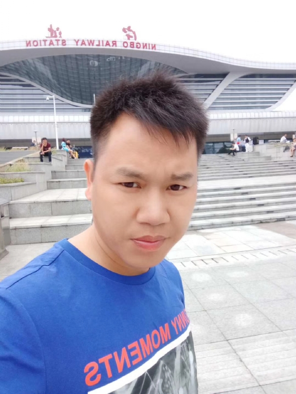 笑对人生的第一张照片--岳阳相亲服务中心