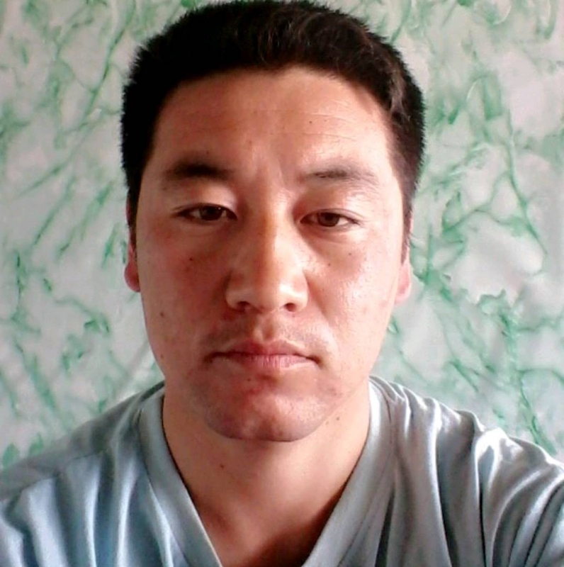寻找另一半的第三张照片--岳阳相亲服务中心