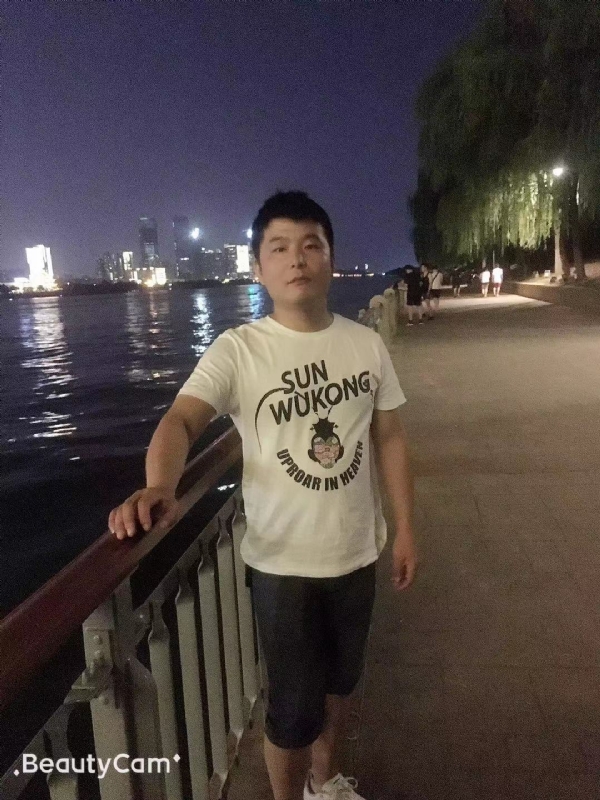 古月的第一张照片--岳阳相亲服务中心