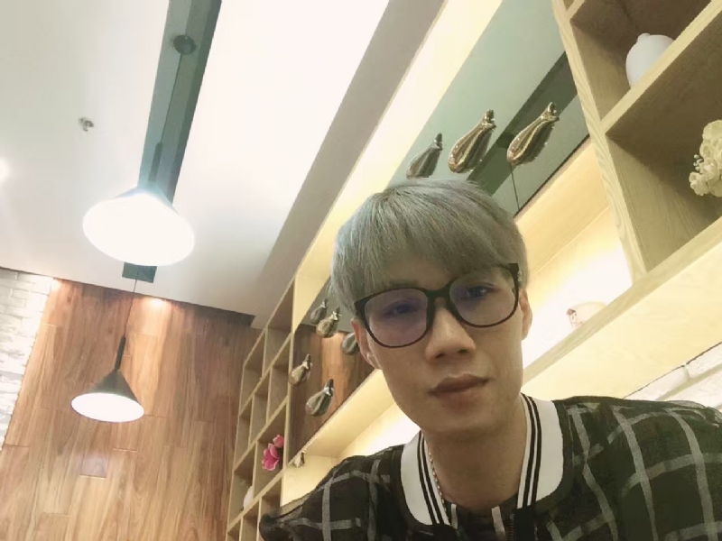 黄峰的第二张照片--岳阳相亲服务中心