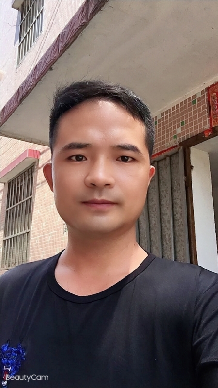 言飞的第一张照片--岳阳相亲服务中心