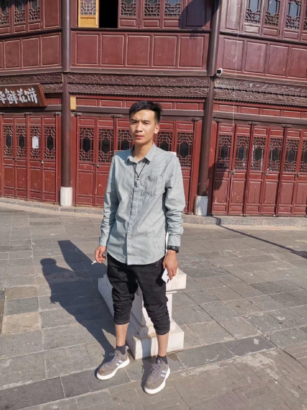 刘方的第一张照片--岳阳相亲服务中心