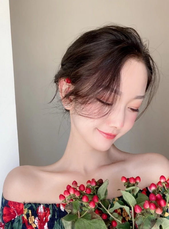 小诗vanessa的第二张照片--岳阳相亲服务中心