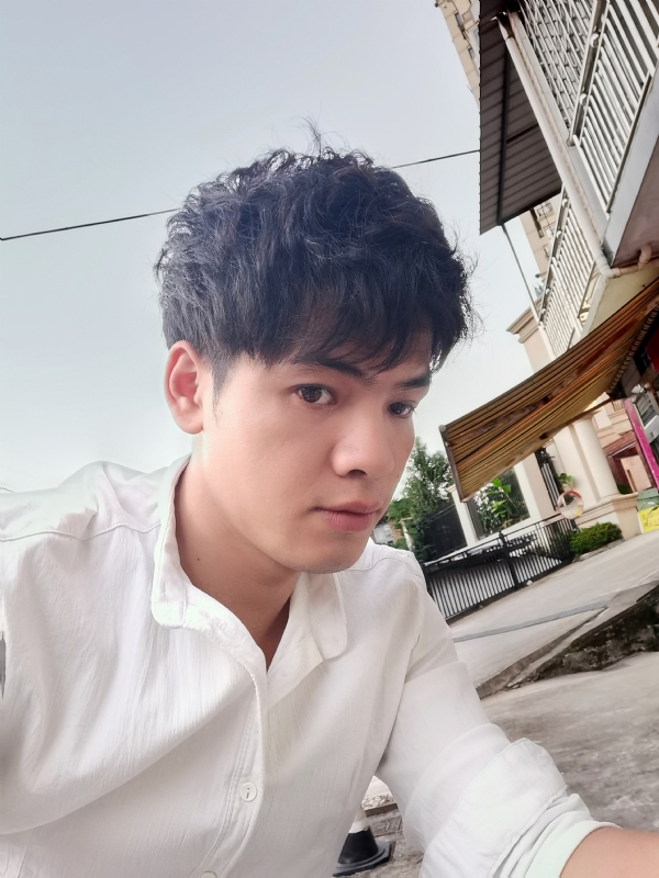 幕后老板的第一张照片--岳阳相亲服务中心