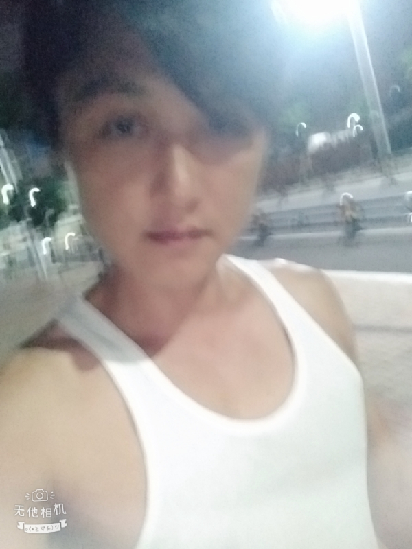 弟弟的第一张照片--岳阳相亲服务中心