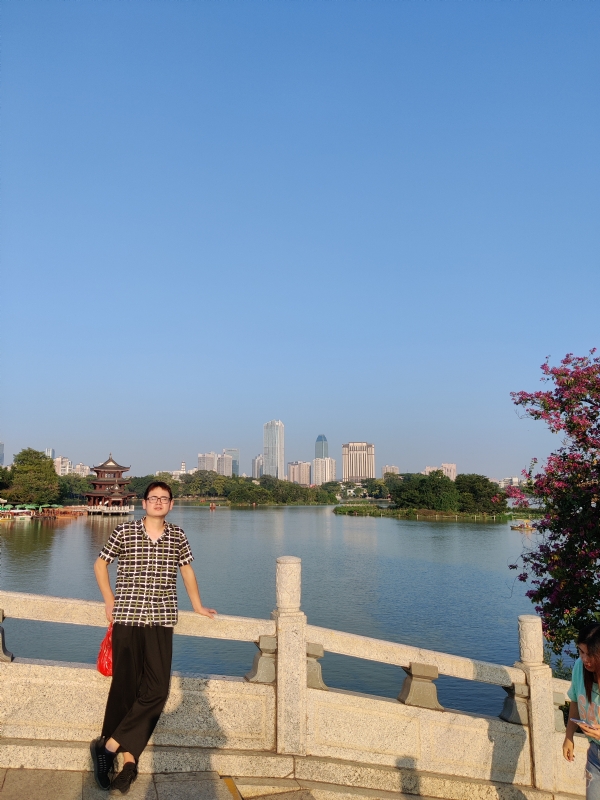 萍水相逢晏的第一张照片--岳阳相亲服务中心
