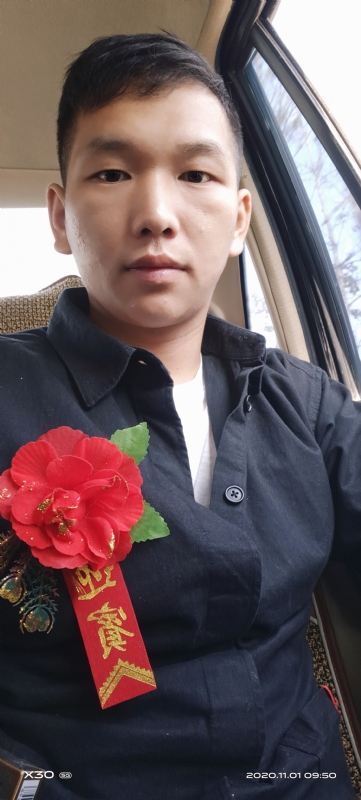 可爱的小猪的第一张照片--岳阳相亲服务中心