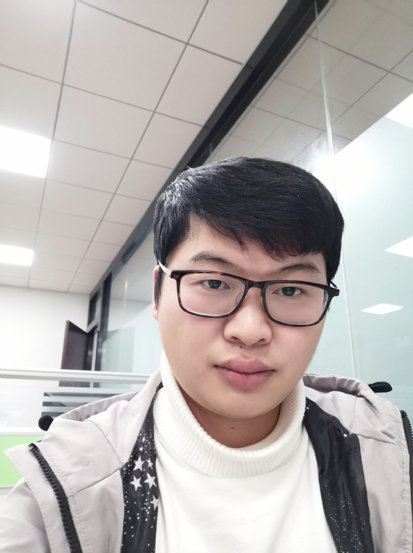 乀漓洛的第一张照片--岳阳相亲服务中心
