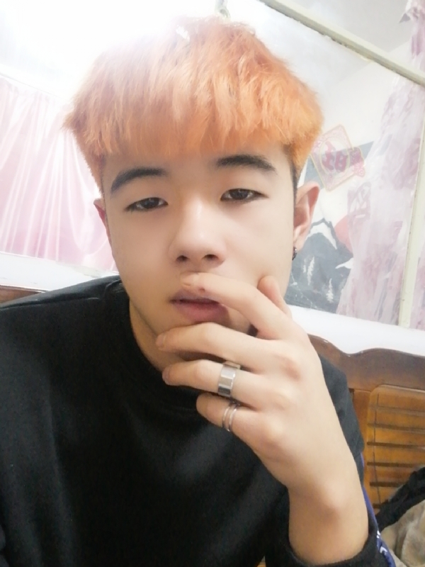 钟宇诗的第一张照片--岳阳相亲服务中心