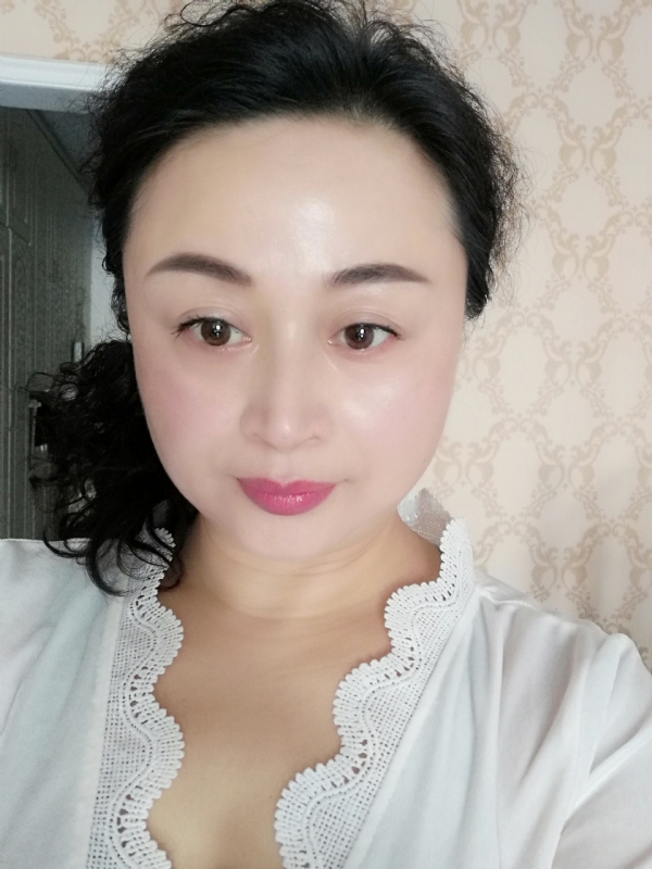 花谢花飞的第一张照片--岳阳相亲服务中心