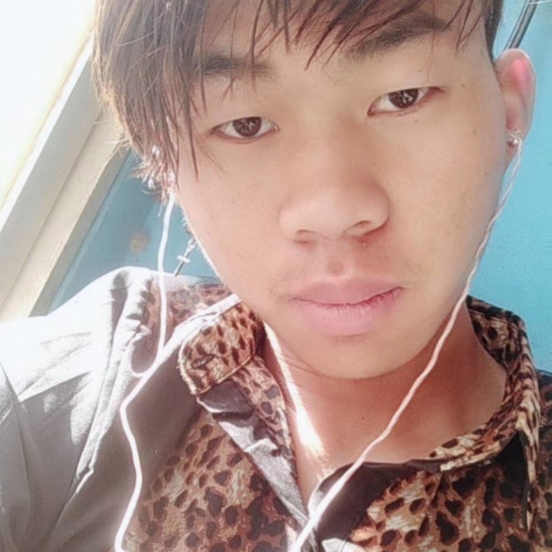 少年不在少的第三张照片--岳阳相亲服务中心
