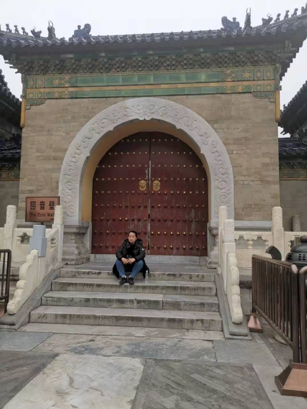 吾笨如牛的第一张照片--岳阳相亲服务中心