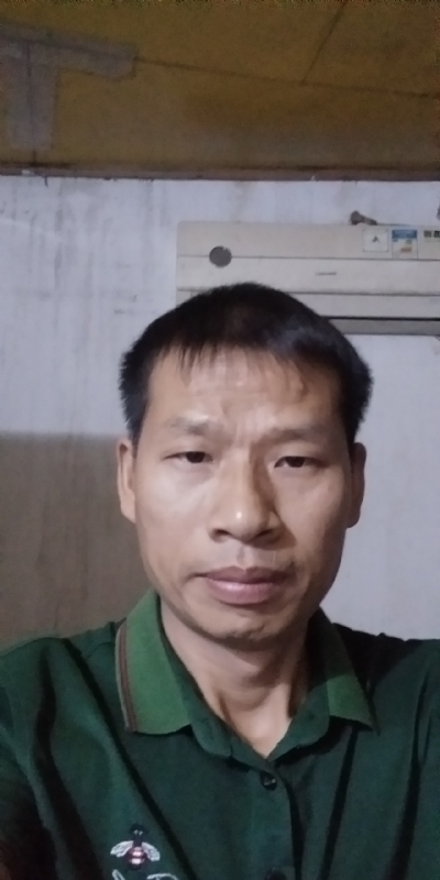 执着跋涉的第二张照片--岳阳相亲服务中心