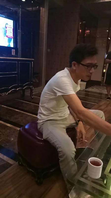 期待缘分的第一张照片--岳阳相亲服务中心