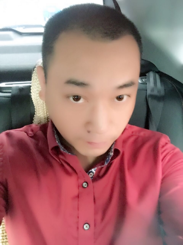 在一个路口等的第一张照片--岳阳相亲服务中心