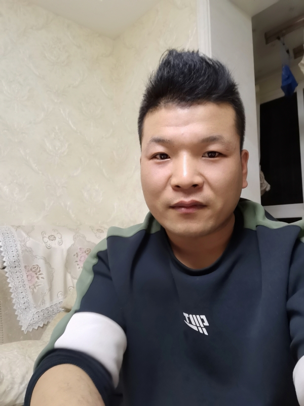 小猪猪的第一张照片--岳阳相亲服务中心