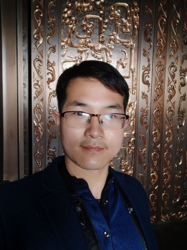 鹏鸟的第一张照片--岳阳相亲服务中心