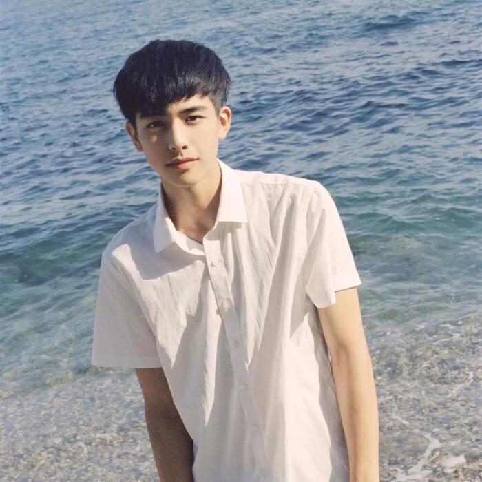 啊巴啊巴的第一张照片--岳阳相亲服务中心