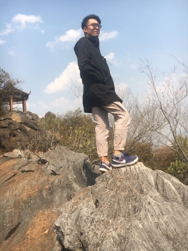 雨夜寻知己的第一张照片--岳阳相亲服务中心