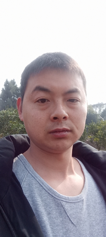 亲亲抱抱我爱你的第一张照片--岳阳相亲服务中心