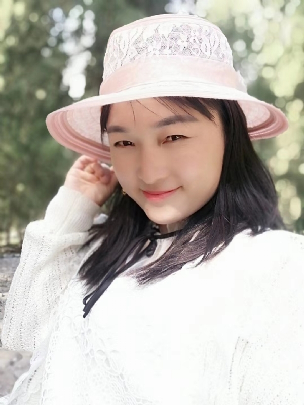 凤凰的第一张照片--岳阳相亲服务中心