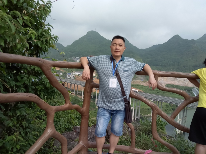 岁月无声的第一张照片--岳阳相亲服务中心
