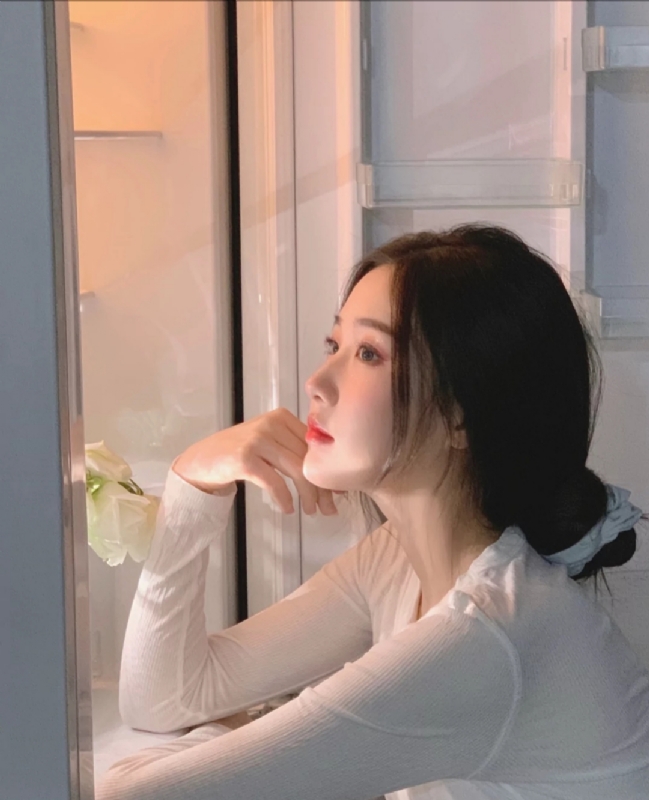 風吹過臉頰的第一张照片--岳阳相亲服务中心