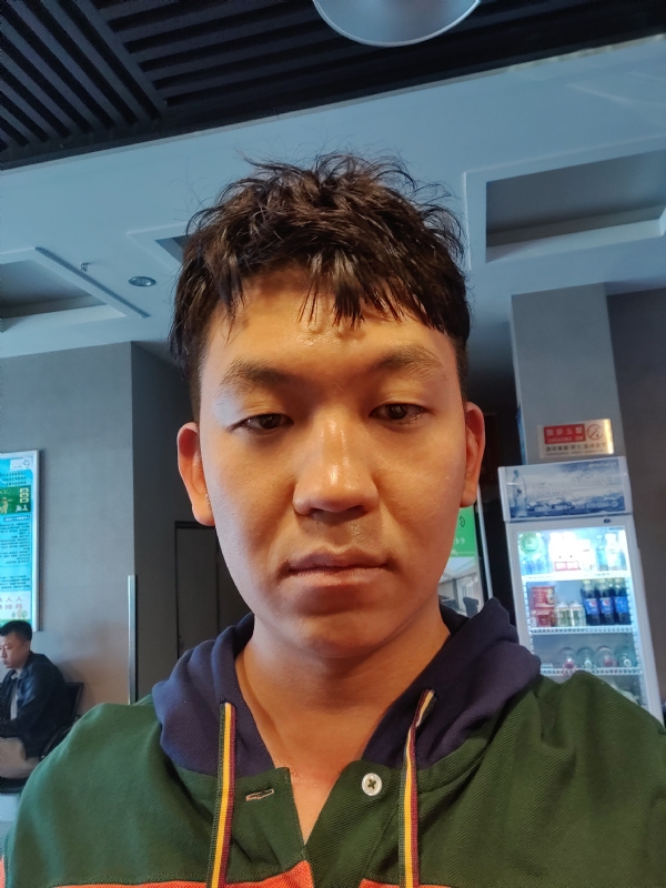 文哈哈的第一张照片--岳阳相亲服务中心