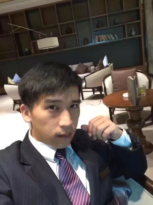 一条孤独的鱼的第二张照片--岳阳相亲服务中心