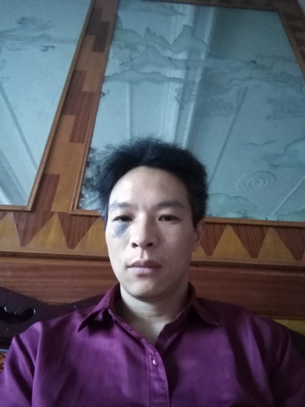 风中落叶的第一张照片--岳阳相亲服务中心
