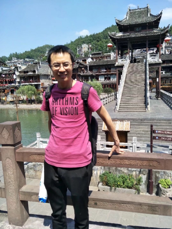 会飞的鱼的第一张照片--岳阳相亲服务中心