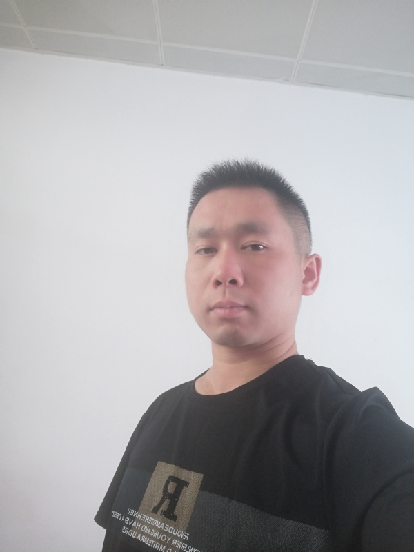 孤独的狼的第一张照片--岳阳相亲服务中心