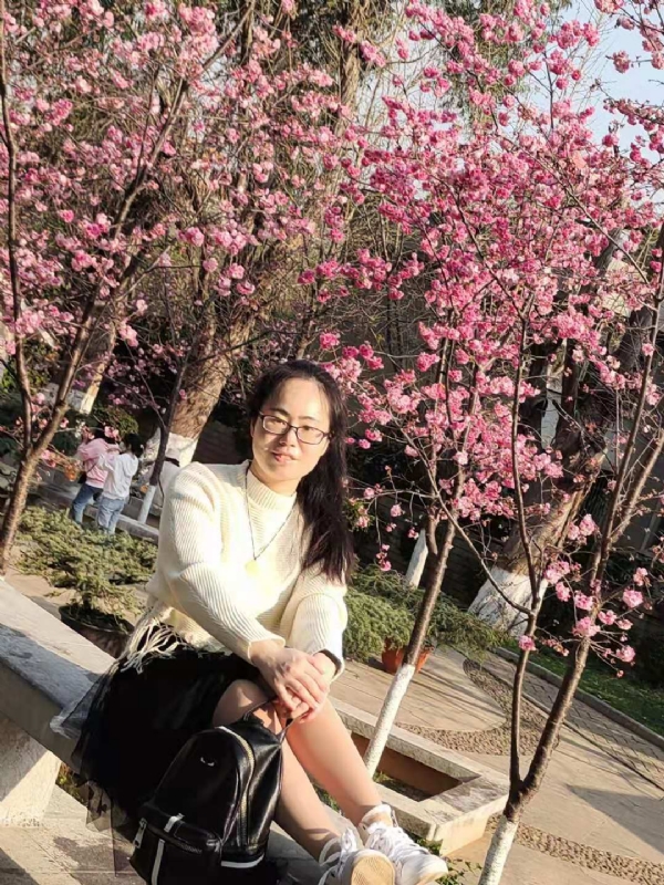 Nancy的第一张照片--岳阳相亲服务中心