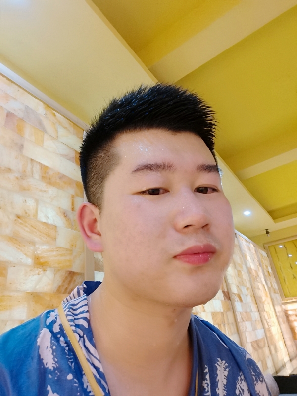 六月与阿十二的第一张照片--岳阳相亲服务中心