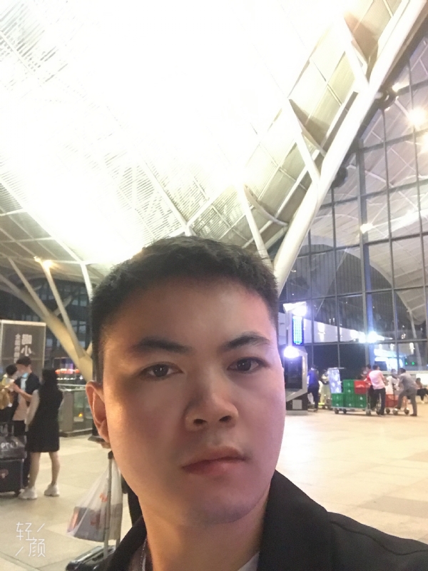 骑马的快乐的第一张照片--岳阳相亲服务中心